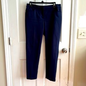 Blue Rafaela curvy pants, size 6. Worn once, pockets still stitched. Slimming